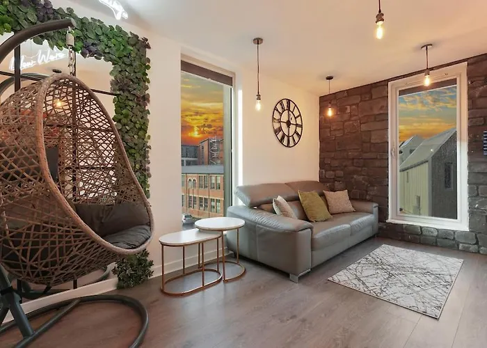 House Of Suede By Unis Estates