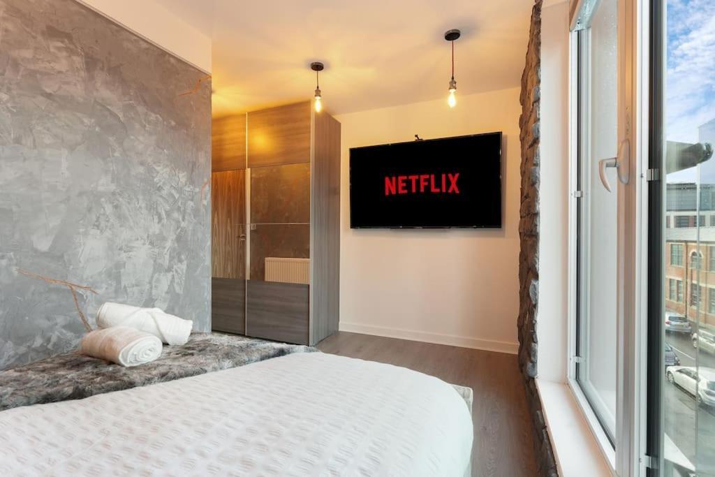 House Of Suede By Unis Estates