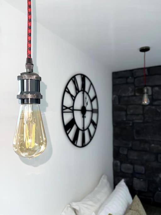 House Of Suede By Unis Estates Apartment