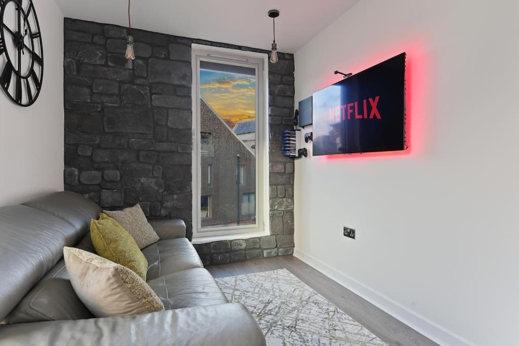 House Of Suede By Unis Estates *